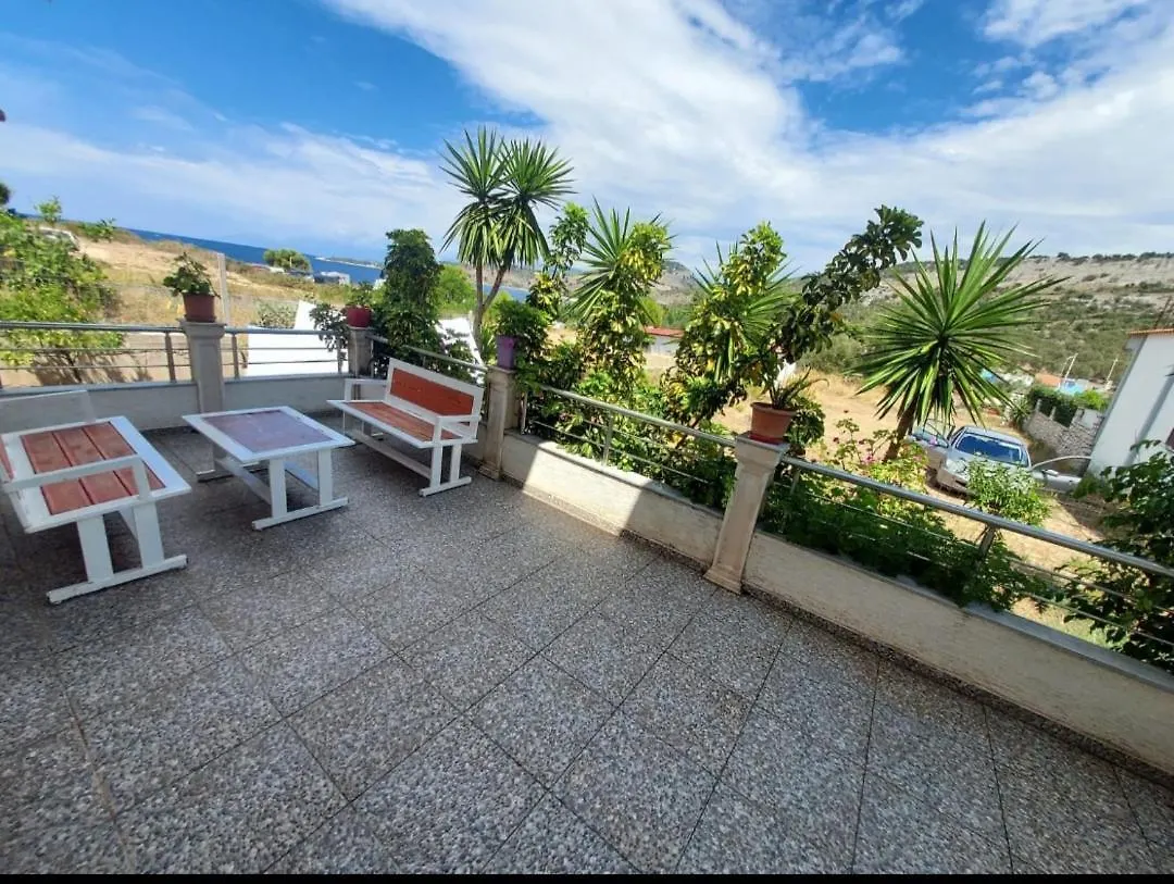 Patrik Sea View Apartment Ksamil