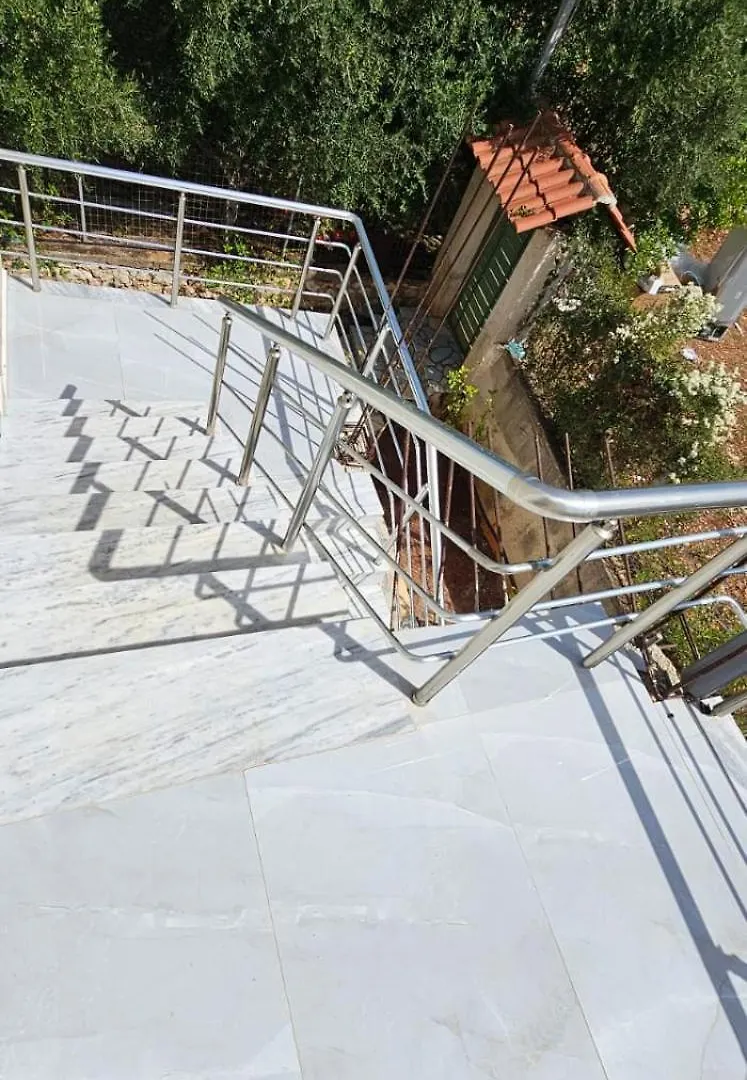 Patrik Sea View Apartment Ksamil 0*,  Albania