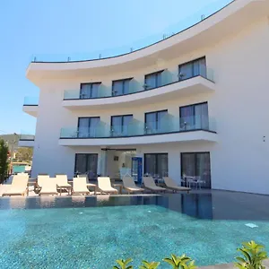 4* Otel Blue Eye